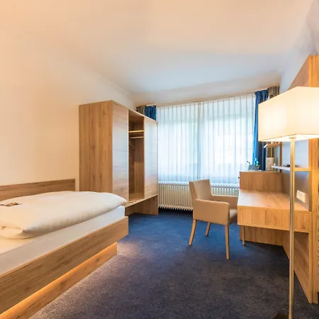 Idingshof & Restaurant מלון 4*