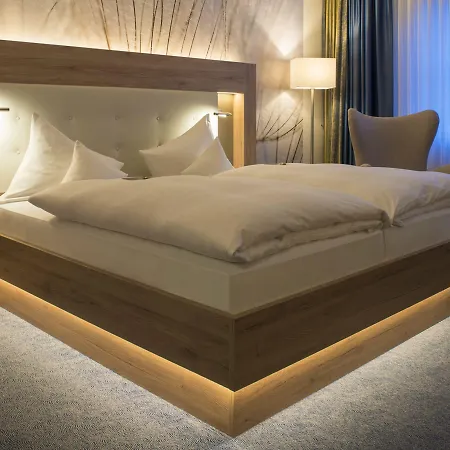 Idingshof & Restaurant מלון 4*