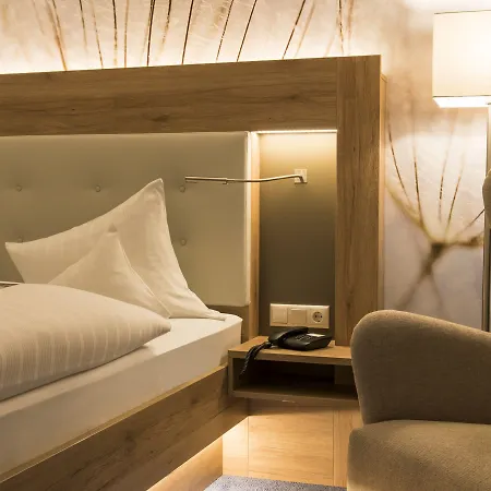 מלון Idingshof & Restaurant 4*