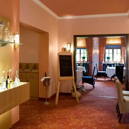 Idingshof & Restaurant מלון