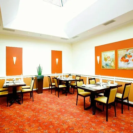 Idingshof & Restaurant فندق