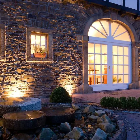 Idingshof & Restaurant מלון בראמשה