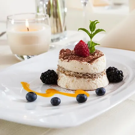 Idingshof & Restaurant فندق برامشه